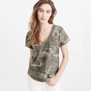 NWT abercrombie & fitch women‘s T shirt S